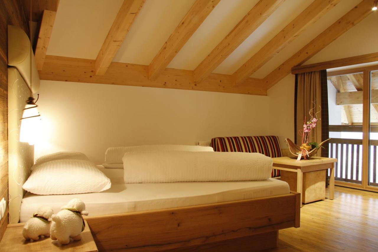 Hotel Nussbaumerhof *** Rodengo Bagian luar foto