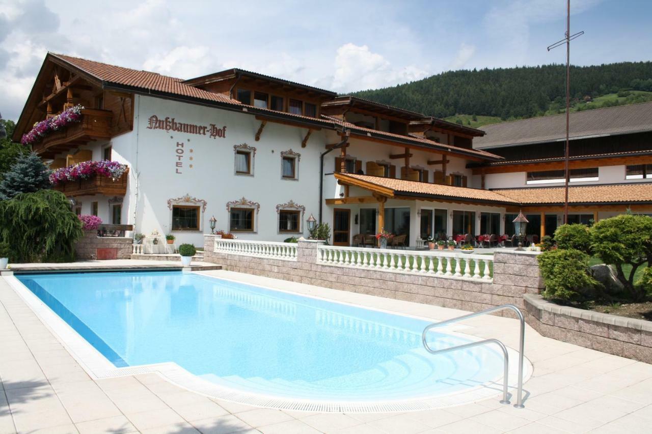 Hotel Nussbaumerhof *** Rodengo Bagian luar foto