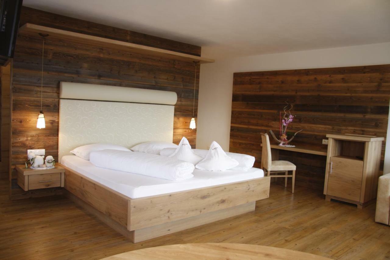 Hotel Nussbaumerhof *** Rodengo Bagian luar foto
