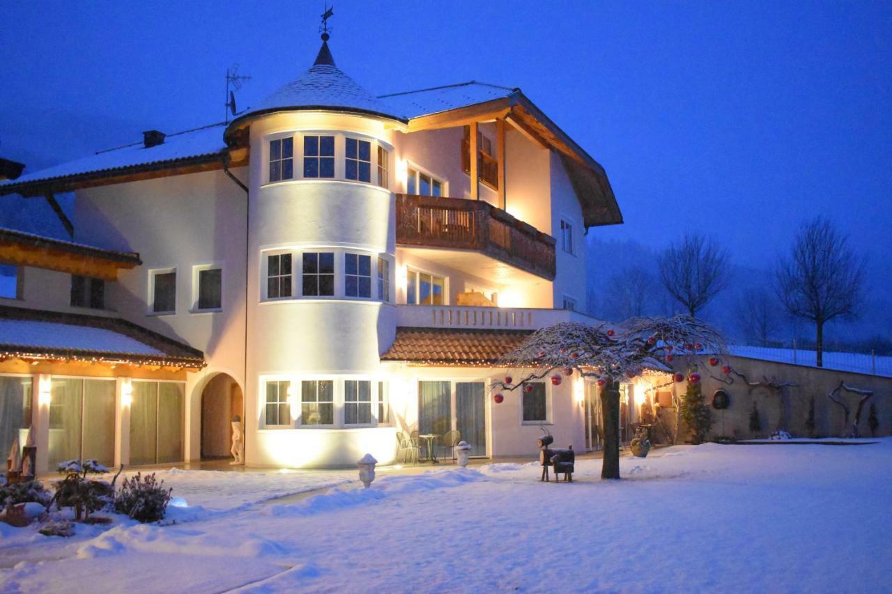 Hotel Nussbaumerhof *** Rodengo Bagian luar foto