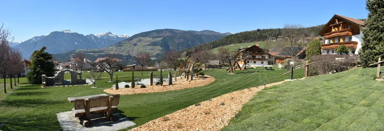 Hotel Nussbaumerhof *** Rodengo Bagian luar foto